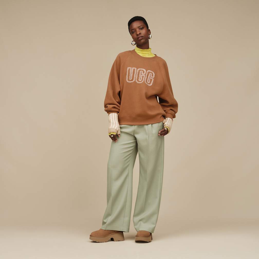 UGG® 公式【 UGG ロゴ クルーネック|UGG Logo Crewneck| 198605238079