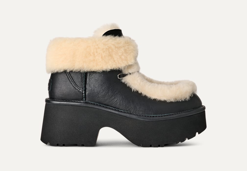 UGG ブラックレザーシューズ ファー付き size:29 (eu43) UGG® 公式【 エスミー レザー レース アップ|Esmee Leather Lace