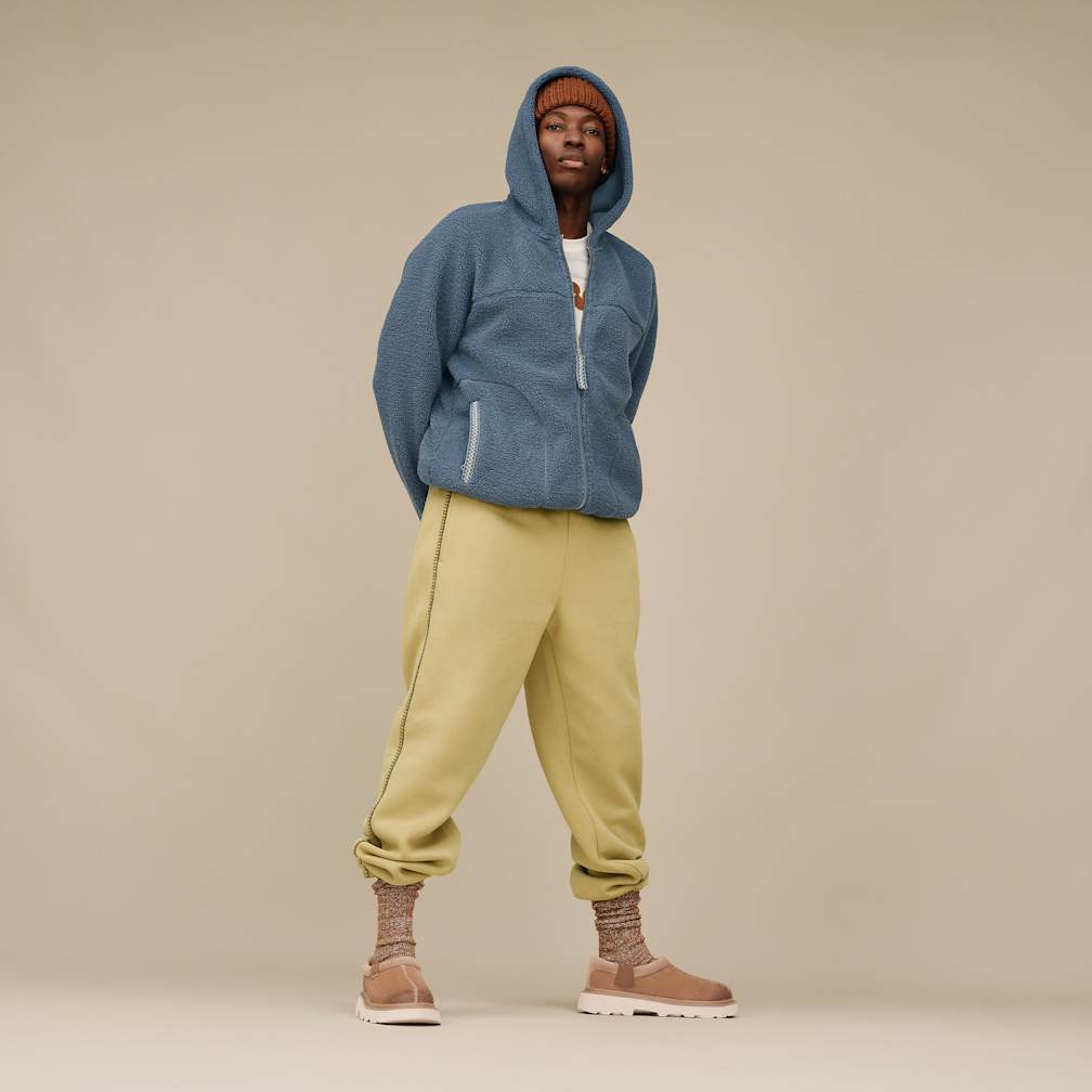 UGG フーディー UGG（アグ）の「UGG@mos ドッキング フーディーシャツ（パーカー