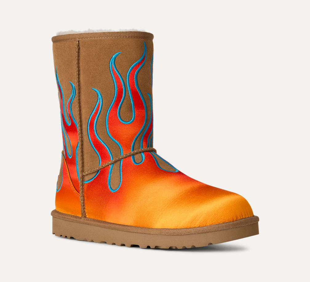 UGG オレンジブーツ 新品・未使用品 UGG アグ ムートンブーツ クラシック ミニ ジッパー テープ ロゴ