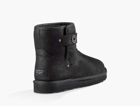 ベニ 1014860｜クラシックブーツ｜UGG®（アグ）公式オンライン 