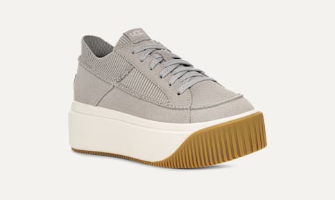 UGG EZ-Duzzit Lace 厚底スニーカー　美品 UGG】EZ-Duzzit Lace スタイルアップが魅力な 厚底 スニーカー