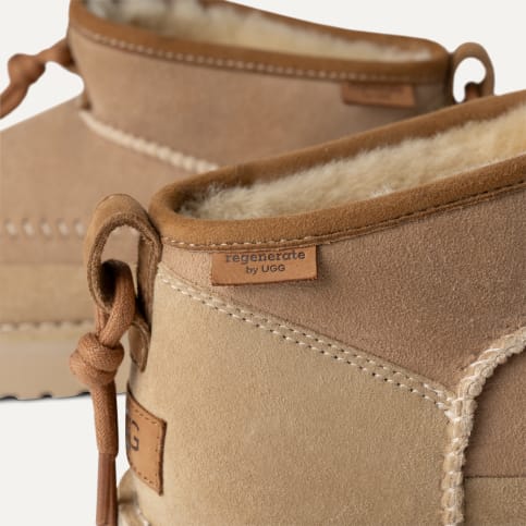 専用新品 アグ AGG CLASSIC MINI REGENERATE 21.0（UGG® 公式