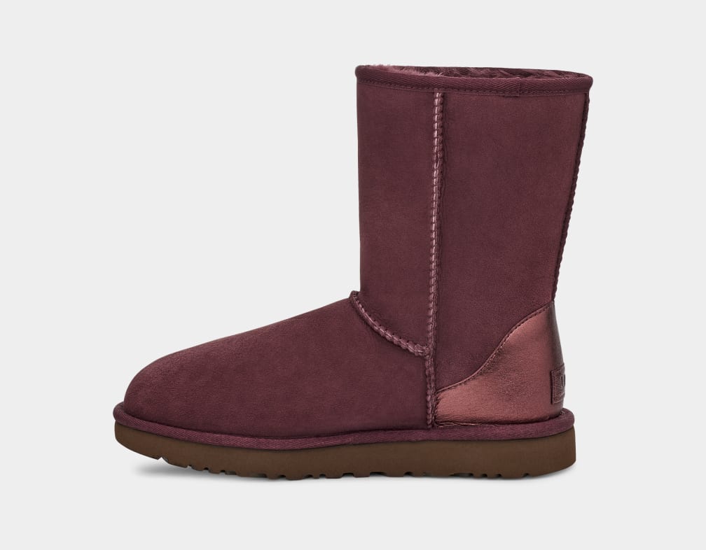 Classic Short II Metallic Boot UGG