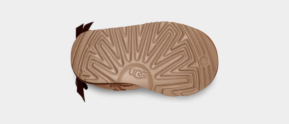 Bailey 2025 bow shimmer