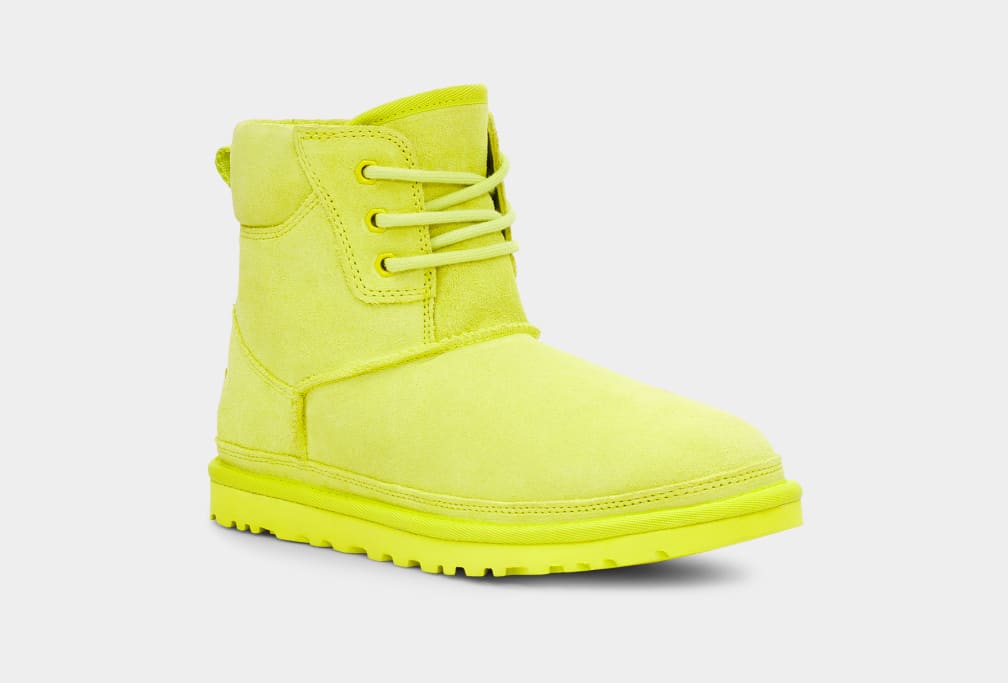 neumel hiker ugg boots