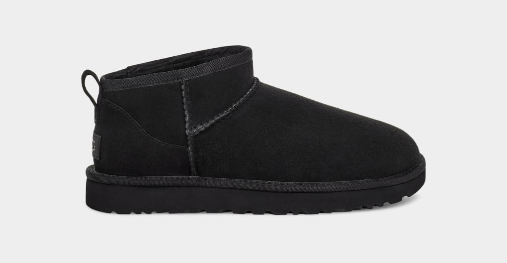 Black top mid uggs