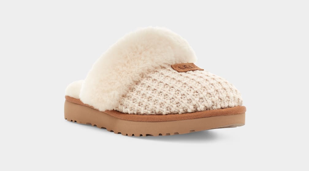 The Cozy House Slippers We Want To Buy Right Now - Emily Henderson