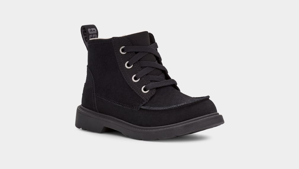 Black ugg best sale boots boys