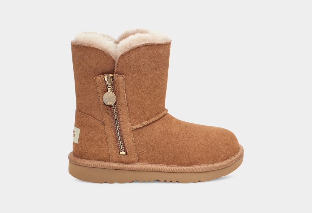 Uggs bailey bow shop short