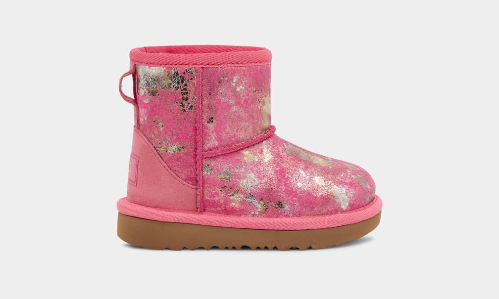 Kids sales gold uggs
