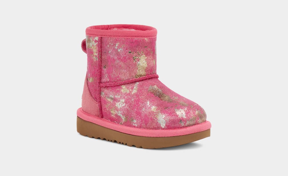 Kids sales gold uggs