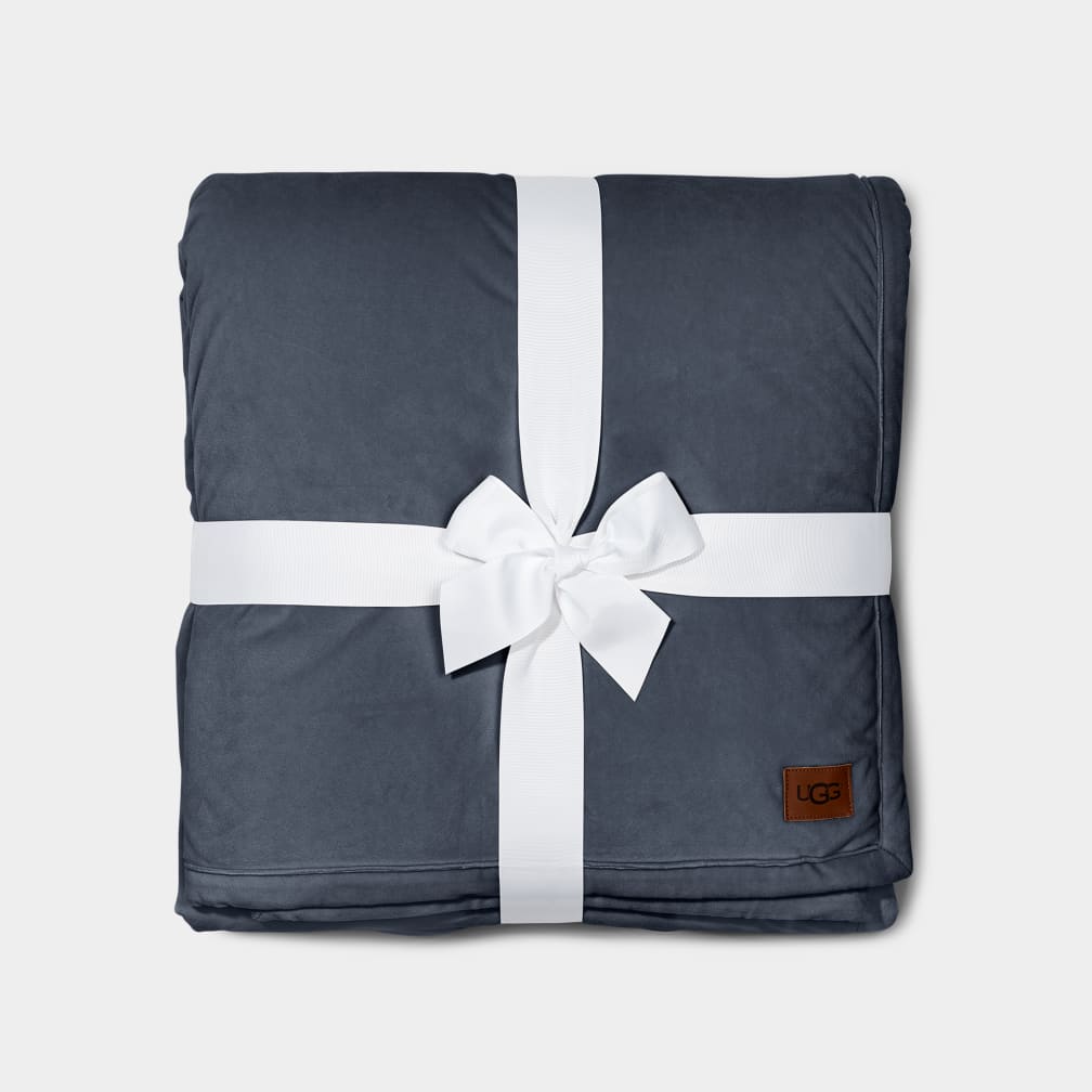 UGG® Bliss Sherpa Throw for Home UGG® Europe