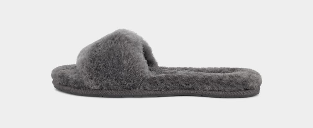 Ugg w 2025 fluff slide