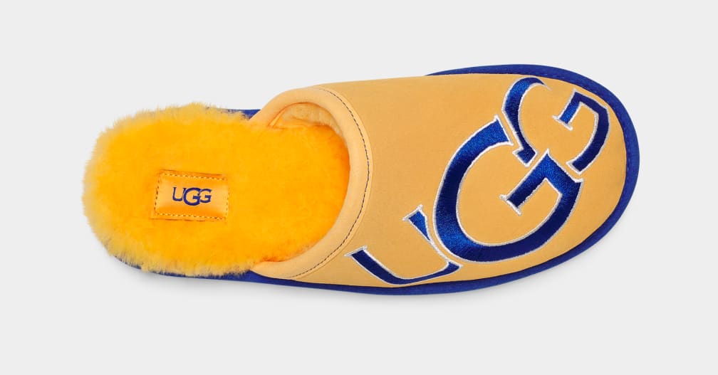scuff logo uggs