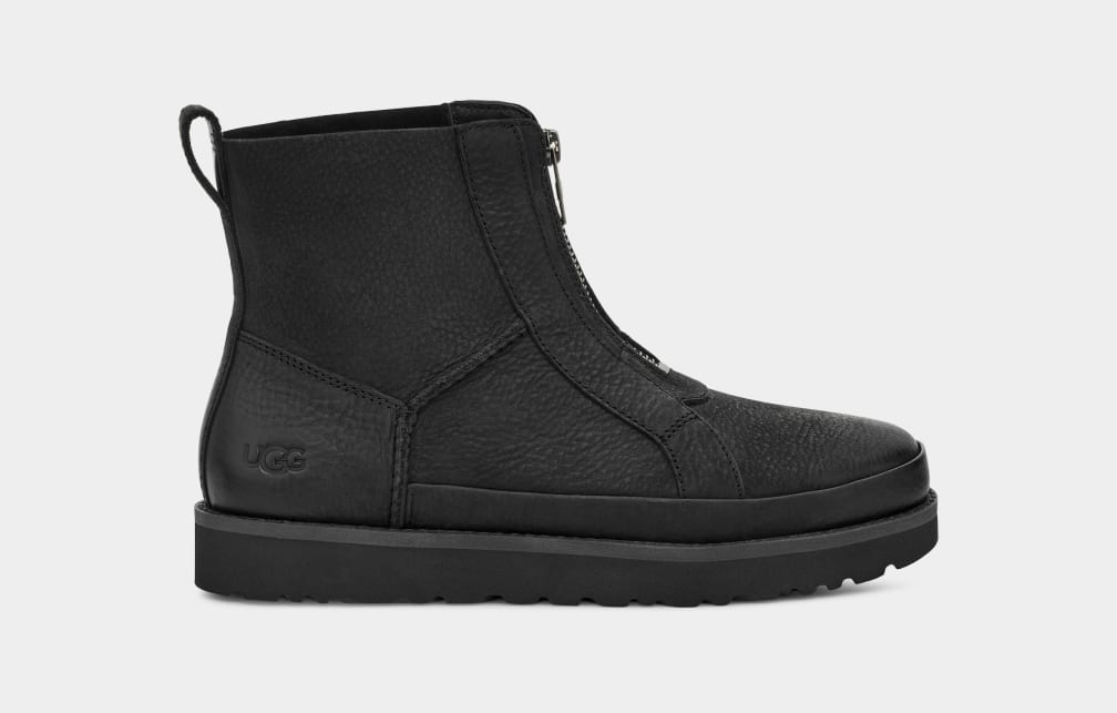Ugg short top zip bootie