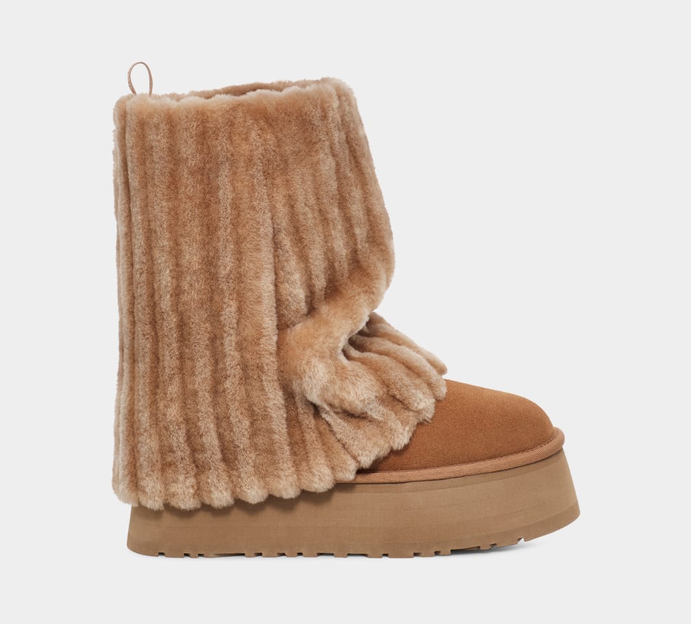 Ugg short best sale fur boots