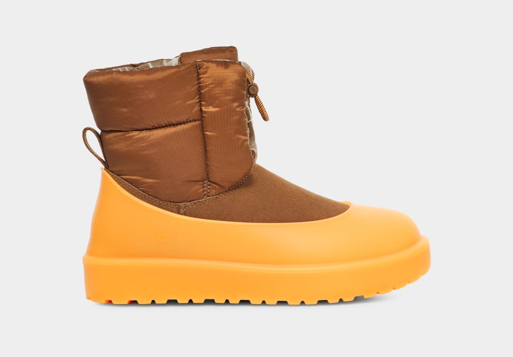 Classic Maxi Toggle Boot UGG
