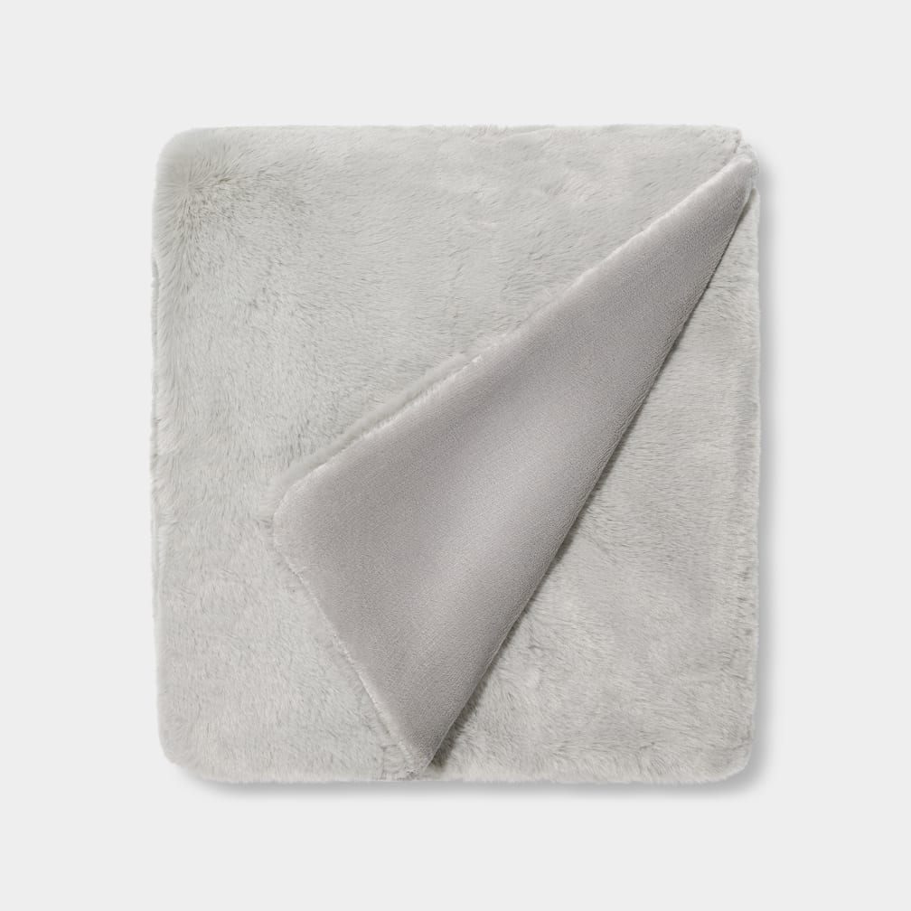 UGG® Euphoria Throw for Home UGG® Europe
