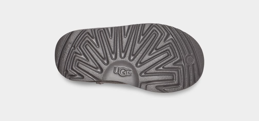 UGG Classic Short II Boot for Kids UGG UK