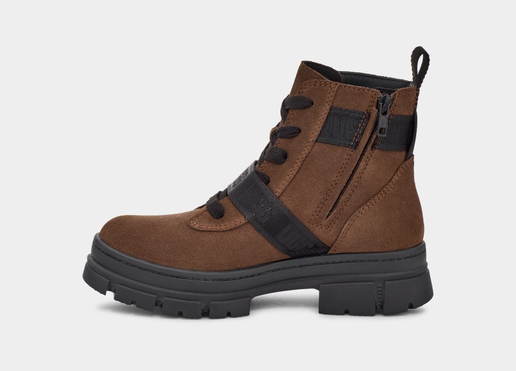 Brown lace up clearance ugg boots