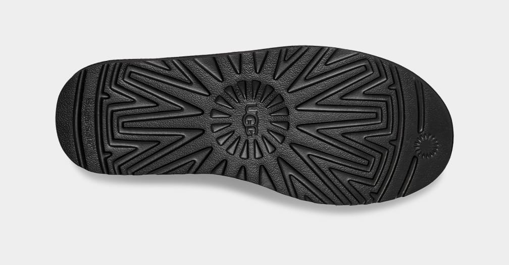 Ugg deals leisure slide