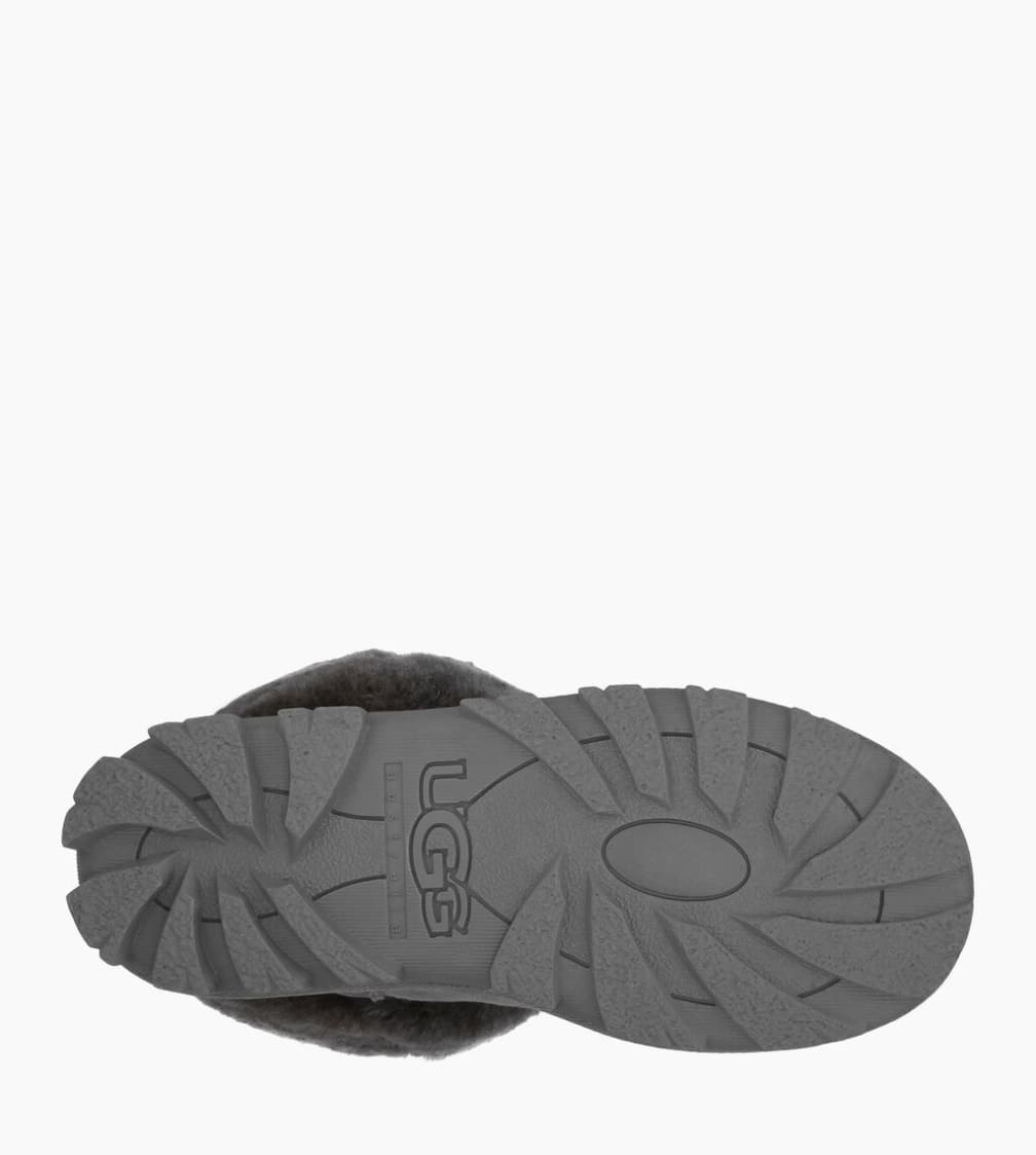Ugg w deals essential short women's