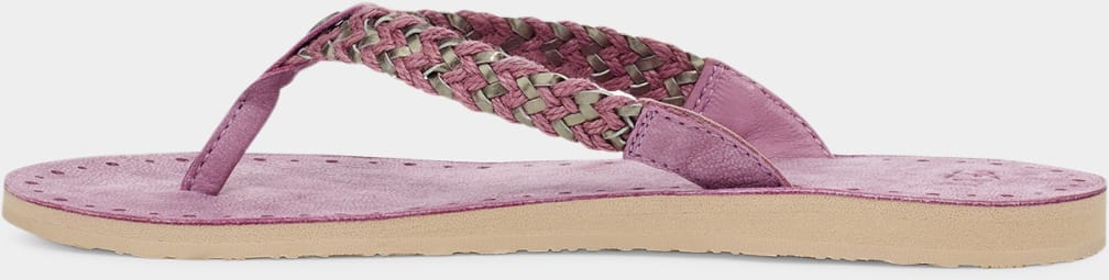 Ugg navie flip deals flops