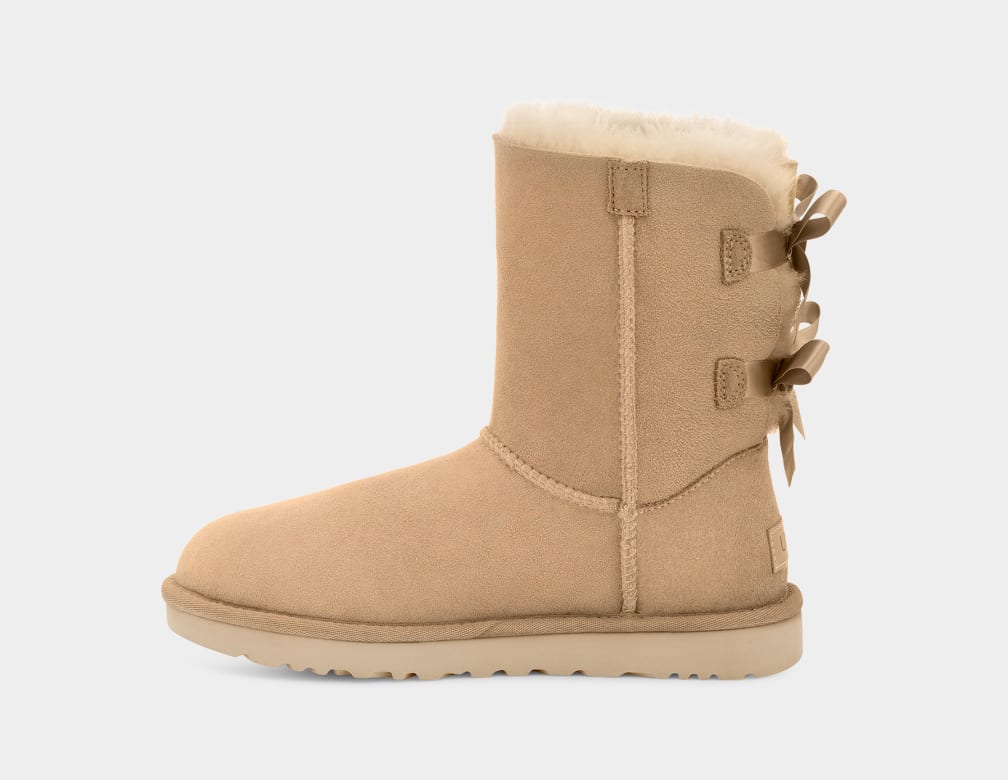 Ugg w bailey bow 2025 ii