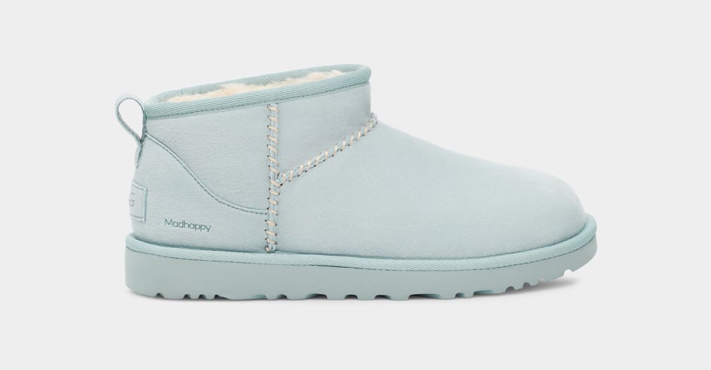 Powder sales blue uggs