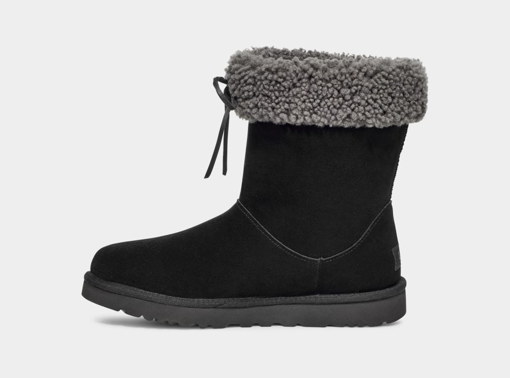 Short shop shearling boots