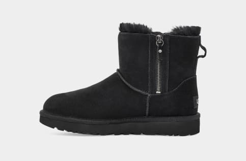 Ugg classic 2025 zip boot