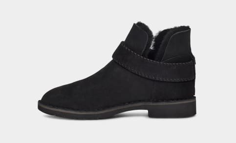 Ugg mckay boots deals