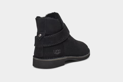 Ugg mckay classic deals boot