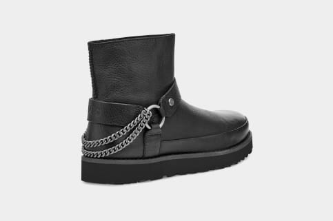 Ugg discount boots chain