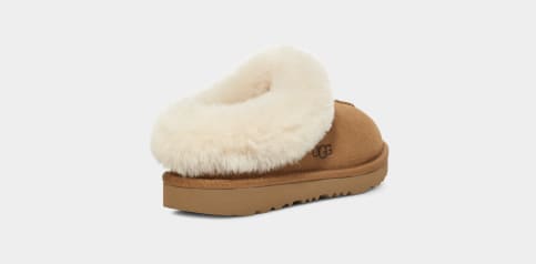 Ugg slippers 2025 big kid