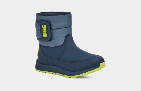 Ugg winter hotsell boots kids