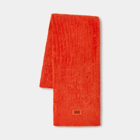 UGG® Plait Plush Knit Scarf for Women | UGG® Europe