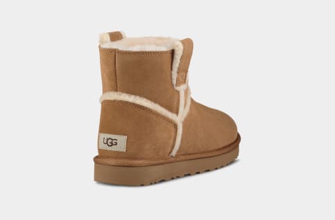 Luxe spill seam hot sale mini boot ugg