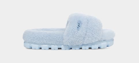 Baby blue best sale ugg slippers