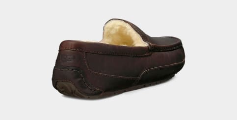 Ugg men's 2025 ascot leather slippers