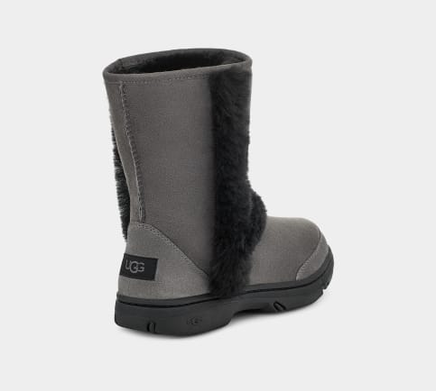 Sunburst Short Boot UGG