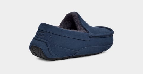 Salty blue ugg best sale slippers