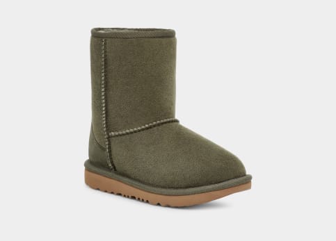 Ugg classic short kids discount