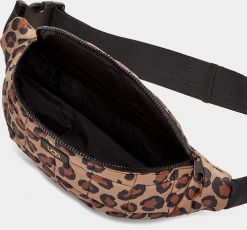 UGG® Gibbs Puff Belt Bag for Women | UGG® EU