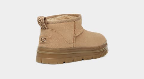 Ultra deals short uggs