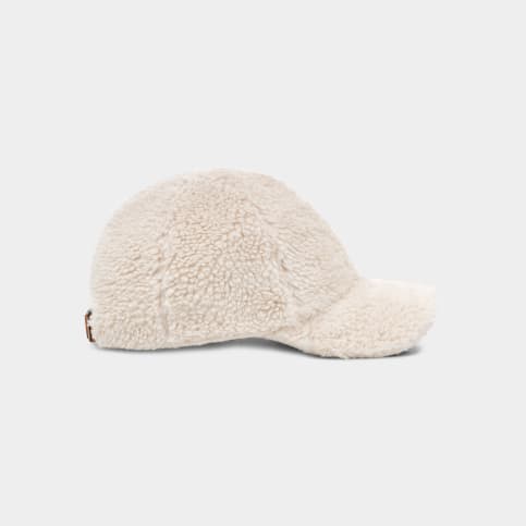 Ugg top baseball cap