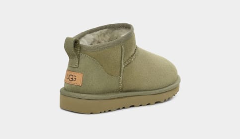 Ugg boots classic best sale mini