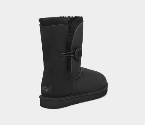 Ugg bailey button poppy 2025 black