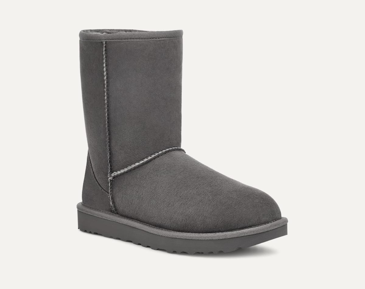 Ugg classic short size 7 top